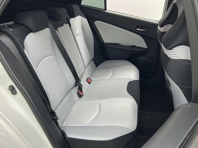 トヨタ プリウス A 三重県 2020(令2)年 2.3万km プレシャスホワイトパール 禁煙車/トヨタセーフティセンス/レーンキープアシスト/純正ナビ/CD/SD/ワンセグTV/バックカメラ/ヘッドアップディスプレイ/クリアランスソナー/レーダークルーズコントロール/ブラインドスポットモニター/パーキングアシスト/ビルトインETC/純正ドライブレコーダー/オートハイビーム