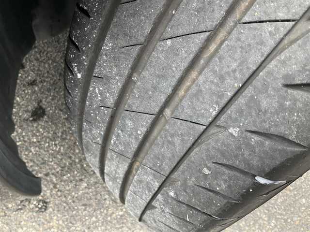 スバル レヴォーグ 2．0GT－S アイサイト 滋賀県 2017(平29)年 7.6万km クリスタルブラックシリカ ワンオーナー/車検8年1月まで/アイサイトvre3/クルーズコントロール/SRVD警報灯/アドバンスセイフティパッケージ/カロッツェリア7インチナビ/Bluetooth、CD、DVD、フルセグテレビ/バックカメラ、サイドカメラ/ETC/前後ドライブレコーダー/純正18インチアルミホイール/スペアキー有り/取扱説明書/保証書