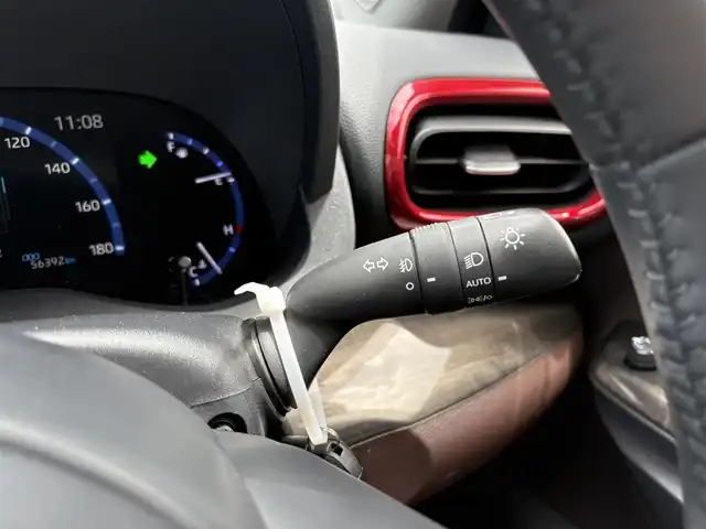 トヨタ ヤリスクロス ハイブリッド Z 栃木県 2021(令3)年 5.7万km ブラックマイカ/ホワイトパールクリスタルシャイン 2トーン トヨタセーフティセンス/トヨタチームメイト/・アドバンスドパーク/・パノラミックビューモニター/純正ナビ/フルセグTV/Bluetooth/USB/ハンズフリーパワーバックドア/アダプティブハイビームシステム/カラーヘッドアップディスプレイ/アクセサリーコンセント(AC100V/1500W)/ハーフレザーシート/D席パワーシート/前席シートヒーター/ステアリングリモコン/ビルトインETC/ドライブレコーダー