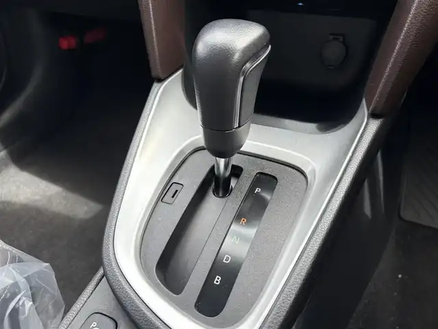 トヨタ ヤリスクロス ハイブリッド Z 栃木県 2021(令3)年 5.7万km ブラックマイカ/ホワイトパールクリスタルシャイン 2トーン トヨタセーフティセンス/トヨタチームメイト/・アドバンスドパーク/・パノラミックビューモニター/純正ナビ/フルセグTV/Bluetooth/USB/ハンズフリーパワーバックドア/アダプティブハイビームシステム/カラーヘッドアップディスプレイ/アクセサリーコンセント(AC100V/1500W)/ハーフレザーシート/D席パワーシート/前席シートヒーター/ステアリングリモコン/ビルトインETC/ドライブレコーダー