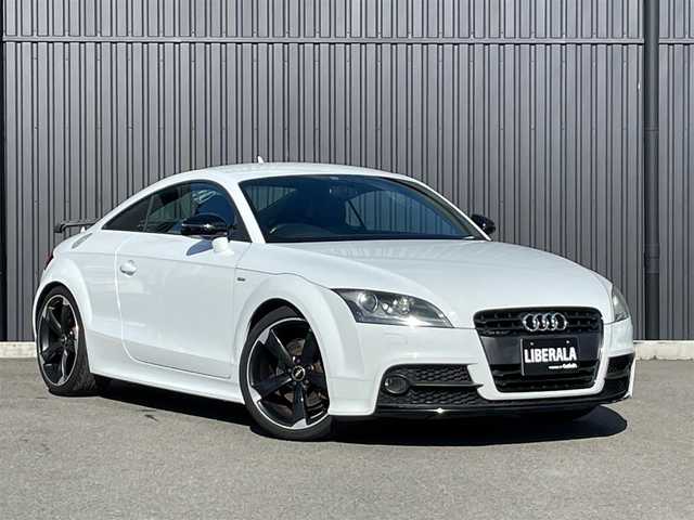 アウディ ＴＴクーペ 1．8 TFSI Sライン コンペティション 福島県 2014(平26)年 3.8万km グレイシアホワイトメタリック Sラインハーフレザーシート/専用ミラーカバー/専用19インチAW/専用リアスポイラー/純正ナビ/・CD/DVD/BT/フルセグTV/パドルシフト/ETC/オートヘッドライト /HIDヘッドライト/ステアリングスイッチ/リモコンキー/取扱説明書/保証書/スペアキー
