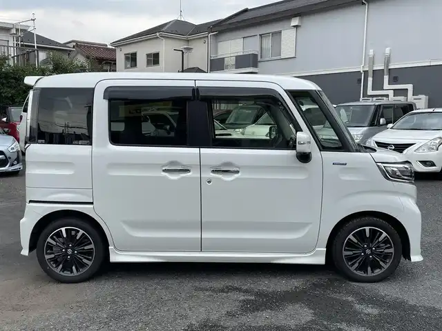 スズキ スペーシア カスタム HYBRID XS 埼玉県 2020(令2)年 11.8万km ピュアホワイトP (株)IDOMが運営する【じしゃロン川越店】の自社ローン専用車両になります。こちらは現金またはオートローンご利用時の価格です。自社ローンご希望の方は別途その旨お申付け下さい/純正ナビ　AVIC-RLS901II/フルセグ/Bluetooth/CD/DVD/AM/FM/全方位モニター/衝突軽減ブレーキ/レーンキープアシスト/レーダークルーズコントロール/ハーフレザー/シートヒーター/両側パワースライドドア/シートバックテーブル/LEDヘッドライト/フォグ/ウインカーミラー/純正１５インチアルミホイール/ハンドルカバー/ドアバイザー/純正フロアマット/前後ドライブレコーダー/コーナーセンサー/車両取扱説明書/保証書