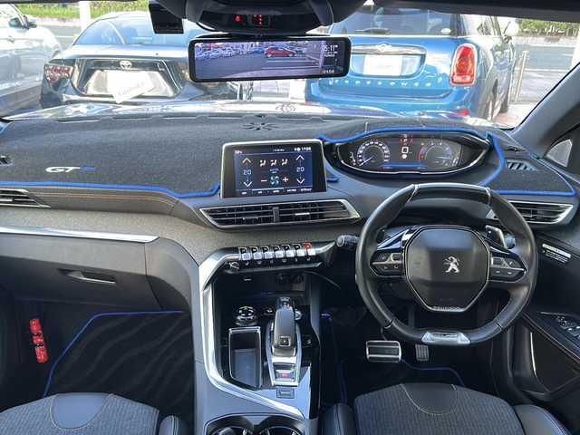 プジョー ３００８ GTライン ブルー HDi 佐賀県 2021(令3)年 5.2万km 青Ⅱ 純正ディスプレイオーディオ/USB/ワンオーナー/バックモニター/サンルーフ/追従機能付きクルーズコントロール/レーンキープアシスト/前後ドライブレコーダー/デジタルインナーミラー/ブラインドスポットモニター/前席シートヒーター/前席パワーシート/メモリシート/LEDオートライト／オートマチックハイビーム/オートエアコン/ルーフレール/パドルシフト/保証書/取扱説明書/点検記録簿(R3/R4)/スペアキー