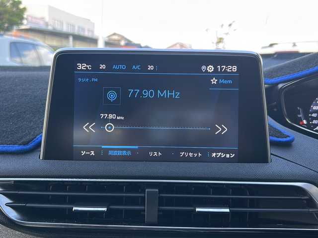 プジョー ３００８ GTライン ブルー HDi 佐賀県 2021(令3)年 5.2万km 青Ⅱ 純正ディスプレイオーディオ/USB/ワンオーナー/バックモニター/サンルーフ/追従機能付きクルーズコントロール/レーンキープアシスト/前後ドライブレコーダー/デジタルインナーミラー/ブラインドスポットモニター/前席シートヒーター/前席パワーシート/メモリシート/LEDオートライト／オートマチックハイビーム/オートエアコン/ルーフレール/パドルシフト/保証書/取扱説明書/点検記録簿(R3/R4)/スペアキー