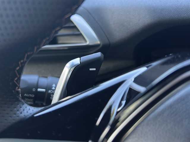 プジョー ３００８ GTライン ブルー HDi 佐賀県 2021(令3)年 5.2万km 青Ⅱ 純正ディスプレイオーディオ/USB/ワンオーナー/バックモニター/サンルーフ/追従機能付きクルーズコントロール/レーンキープアシスト/前後ドライブレコーダー/デジタルインナーミラー/ブラインドスポットモニター/前席シートヒーター/前席パワーシート/メモリシート/LEDオートライト／オートマチックハイビーム/オートエアコン/ルーフレール/パドルシフト/保証書/取扱説明書/点検記録簿(R3/R4)/スペアキー