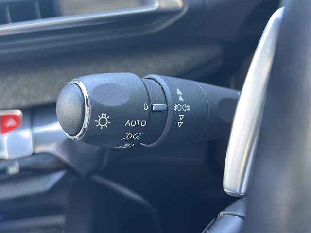 プジョー ３００８ GTライン ブルー HDi 佐賀県 2021(令3)年 5.2万km 青Ⅱ 純正ディスプレイオーディオ/USB/ワンオーナー/バックモニター/サンルーフ/追従機能付きクルーズコントロール/レーンキープアシスト/前後ドライブレコーダー/デジタルインナーミラー/ブラインドスポットモニター/前席シートヒーター/前席パワーシート/メモリシート/LEDオートライト／オートマチックハイビーム/オートエアコン/ルーフレール/パドルシフト/保証書/取扱説明書/点検記録簿(R3/R4)/スペアキー