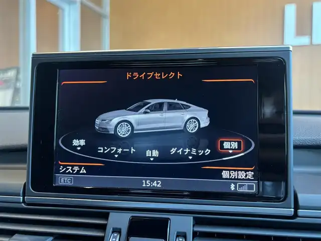 アウディ Ａ７ SB 2.0 TFSI クワトロ S LINE P 宮城県 2016(平28)年 6万km 白 アシスタンスパッケージ/BOSEサウンドシステム/MMIナビゲーションシステム/フルセグTV/バックカメラ/マトリクスLEDヘッドライト/オートライト/ブラックレザーシート/シートヒーター/パワーシート/純正19インチAW/アドバンストキー/パワーバックドア/ドライブレコーダー/ETC車載器