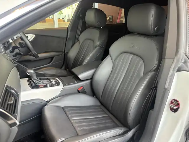 アウディ Ａ７ SB 2.0 TFSI クワトロ S LINE P 宮城県 2016(平28)年 6万km 白 アシスタンスパッケージ/BOSEサウンドシステム/MMIナビゲーションシステム/フルセグTV/バックカメラ/マトリクスLEDヘッドライト/オートライト/ブラックレザーシート/シートヒーター/パワーシート/純正19インチAW/アドバンストキー/パワーバックドア/ドライブレコーダー/ETC車載器