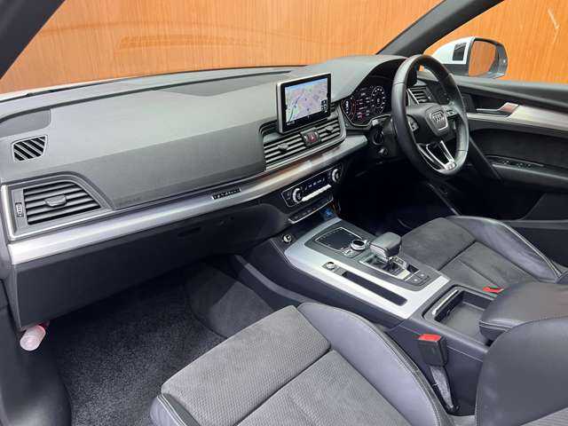 アウディ Ｑ５ 40TDIクワトロ スポーツ 千葉県 2019(平31)年 4.8万km グレイシアホワイトメタリック マトリクスＬＥＤ　/純正ナビ　/３６０°カメラ　/ＡＣＣ　/ハーフレザーシート　/シートヒーター　/パワーシート　/ハイビームアシスト　/電動リアゲート　/パーキングアシスト　/ダウンヒルアシスト　/純正１９インチＡＷ