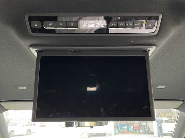トヨタ ヴォクシー S－Z 岐阜県 2023(令5)年 1.6万km アティチュードブラックマイカ 登録時15761km/ディスプレイオーディオ/ETC2.0/ステアリングヒーター/ドライブレコーダー/クルーズコントロール/コーナーセンサー/バックモニター/フルセグテレビ/後席モニター/プッシュスタート/スマートキー/スペアキー/ワンオーナー