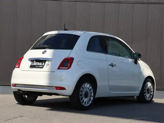 フィアット ５００ ツインエア ラウンジ 長野県 2019(平31)年 2.4万km パール ・カラーコード：227(アイスホワイト/パール)/・排気量：900CC/・ディーラー記録簿R2.3.5年　R6（商品化センター記録有）/・ターボ車両/・スカイルーフ/・ストラーダナビ(AM/FM/CD/DVD/フルセグTV/BT/SD）/・バックカメラ/・前後ドライブレコーダー/・ETC/・ステアリングスイッチ/・HIDヘットライト/・フォグライト/・バックソナー/・純正15インチ/・純正マット/・取扱説明書/・保証書/・スペアキー×1