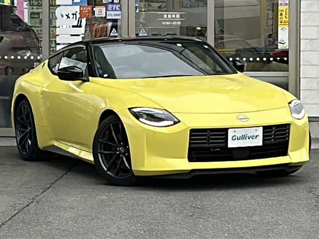 日産 フェアレディ Ｚ バージョンST 岩手県 2023(令5)年 0.1万km 黄Ⅱ ＭＴ　/BOSEサウンド/純正ナビ　/フルセグTV/ブルートゥース/バックカメラ　/純正ドラレコ　/前席シートヒーター　/スマートキー×２　/レーダークルコン　/オートライト　/革巻きステアリング　/横滑り防止装置　/ＥＴＣ２．０　/保証書　取説
