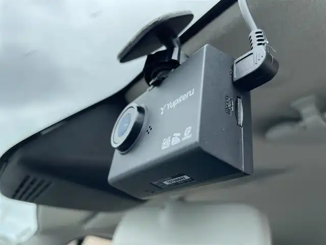 スズキ クロスビー HYBRID MX 東京都 2019(令1)年 6.8万km ピュアホワイトP ワンオーナー　/ナビ　/ＴＶ　/ビルトインＥＴＣ　/ドラレコ　/ＬＥＤヘッド　/スマートキー　/スペアキー×２　/パドルシフト　/純正１６インチＡＷ　/衝突被害軽減　/オートライト　/リアコーナーセンサー　/Ｂｌｕｅｔｏｏｔｈ