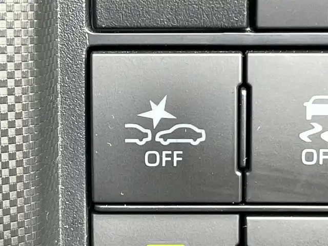 トヨタ ライズ Z 東京都 2020(令2)年 4.8万km シャイニングホワイトパール 社外エアロ　/純正ＳＤナビ＆フルセグ　/・BluetoothAudio/・CD/SD/AM/FM/USB/ＬＥＤシーケンシャルヘッドライト　/前席シートヒーター/バックカメラ /スマートアシスト /・アダプティブクルーズコントロール /・衝突回避支援ブレーキ /・車線逸脱抑制機能 /・先行車発進お知らせ機能/・ブレーキ制御付誤発進抑制機能/・アダプティブハイビーム/・進入禁止標識認識機能/・コーナーセンサー/・衝突警報機能/・サイドビューランプ/純正フロアマット/スマートキー/プッシュエンジンスタート/SRSエアバック＆ABS