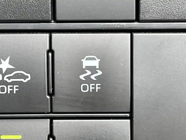 トヨタ ライズ Z 東京都 2020(令2)年 4.8万km シャイニングホワイトパール 社外エアロ　/純正ＳＤナビ＆フルセグ　/・BluetoothAudio/・CD/SD/AM/FM/USB/ＬＥＤシーケンシャルヘッドライト　/前席シートヒーター/バックカメラ /スマートアシスト /・アダプティブクルーズコントロール /・衝突回避支援ブレーキ /・車線逸脱抑制機能 /・先行車発進お知らせ機能/・ブレーキ制御付誤発進抑制機能/・アダプティブハイビーム/・進入禁止標識認識機能/・コーナーセンサー/・衝突警報機能/・サイドビューランプ/純正フロアマット/スマートキー/プッシュエンジンスタート/SRSエアバック＆ABS