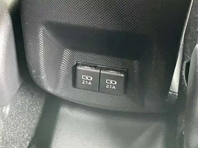 トヨタ ライズ Z 東京都 2020(令2)年 4.8万km シャイニングホワイトパール 社外エアロ　/純正ＳＤナビ＆フルセグ　/・BluetoothAudio/・CD/SD/AM/FM/USB/ＬＥＤシーケンシャルヘッドライト　/前席シートヒーター/バックカメラ /スマートアシスト /・アダプティブクルーズコントロール /・衝突回避支援ブレーキ /・車線逸脱抑制機能 /・先行車発進お知らせ機能/・ブレーキ制御付誤発進抑制機能/・アダプティブハイビーム/・進入禁止標識認識機能/・コーナーセンサー/・衝突警報機能/・サイドビューランプ/純正フロアマット/スマートキー/プッシュエンジンスタート/SRSエアバック＆ABS