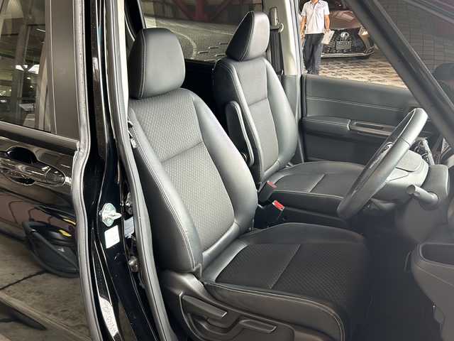 ホンダ フリード G ホンダセンシング 静岡県 2020(令2)年 3.8万km クリスタルブラックパール 純正ナビ/・CD/DVD/SD/Bluetooth/USB/ipod/・ラジオ/フルセグTV/主要装備/・レーダークルーズコントロール　/・ドライブレコーダー　/・バックカメラ　/・純正ナビ　/・シートヒーター　/・アイドリングストップ　/・両側パワースライドドア　/・ＥＴＣ　/・スマートキー　/・純正アルミホイール　/・レーンキープアシスト　/・オートライト/・プッシュスタート/・スマートキー/・ヒーテッドドアミラー/・ステアリングリモコン/・LEDヘッドライト