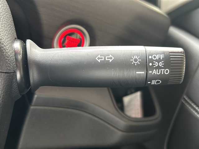 ホンダ フリード G ホンダセンシング 静岡県 2020(令2)年 3.8万km クリスタルブラックパール 純正ナビ/・CD/DVD/SD/Bluetooth/USB/ipod/・ラジオ/フルセグTV/主要装備/・レーダークルーズコントロール　/・ドライブレコーダー　/・バックカメラ　/・純正ナビ　/・シートヒーター　/・アイドリングストップ　/・両側パワースライドドア　/・ＥＴＣ　/・スマートキー　/・純正アルミホイール　/・レーンキープアシスト　/・オートライト/・プッシュスタート/・スマートキー/・ヒーテッドドアミラー/・ステアリングリモコン/・LEDヘッドライト
