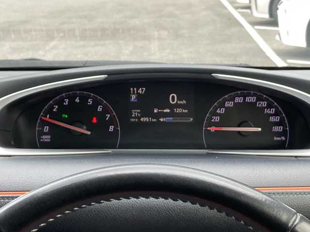 トヨタ シエンタ ファンベースG 佐賀県 2019(令1)年 6.8万km ブラックマイカ 純正9インチナビ/パノラマミックビューモニター/純正フリップダウンモニター/両側パワースライドドア/プリクラッシュセーフティ/レーンディパーチャーアラート/オートハイビーム/クリアランスソナー/リアシートリマインダー/シートヒーター/ステアリングヒーター/ステアリングリモコン/ビルトインETC/ドライブレコーダー/プッシュスタート/スマートキー