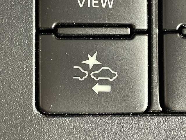 トヨタ シエンタ G クエロ 神奈川県 2019(平31)年 4.8万km ブラックマイカ トヨタセーフティセンス/・プリクラッシュセーフティ/・レーンディパーチャーアラート/・オートマチックハイビーム/純正7型ナビ/・BT/フルセグTV/CD/DVD/SD/パノラミックビューモニター/両側電動スライドドア/ETC/ハーフレザーシート/革巻きステアリング/ステアリングスイッチ/Autoライト/アイドリングストップ機能/スマートキー/プッシュスタートボタン/LEDヘッドライト/フォグランプ/シートリフター/電動格納ミラー/ウィンカーミラー/コーナーセンサー/純正フロアマット/純正ドアバイザー