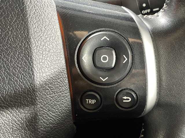 トヨタ シエンタ G クエロ 神奈川県 2019(平31)年 4.8万km ブラックマイカ トヨタセーフティセンス/・プリクラッシュセーフティ/・レーンディパーチャーアラート/・オートマチックハイビーム/純正7型ナビ/・BT/フルセグTV/CD/DVD/SD/パノラミックビューモニター/両側電動スライドドア/ETC/ハーフレザーシート/革巻きステアリング/ステアリングスイッチ/Autoライト/アイドリングストップ機能/スマートキー/プッシュスタートボタン/LEDヘッドライト/フォグランプ/シートリフター/電動格納ミラー/ウィンカーミラー/コーナーセンサー/純正フロアマット/純正ドアバイザー