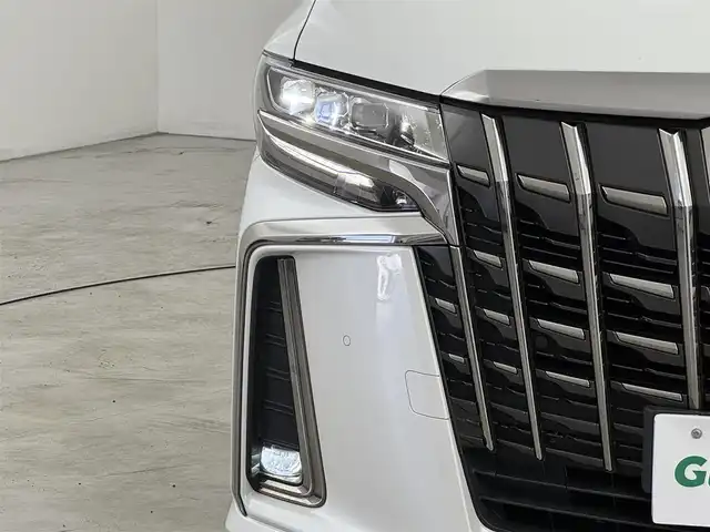トヨタ アルファード S タイプゴールドⅡ 福岡県 2021(令3)年 6.8万km ホワイトパールクリスタルシャイン 純正ＤＡ　/後席モニター　/両側電動ドア　/ビルトインＥＴＣ　/バックカメラ　/電動リアゲート　/レーダークルーズコントロール　/プリクラッシュセーフティ　/レーンキープ　/オートマチックハイビーム　/ＬＥＤヘッドライト
