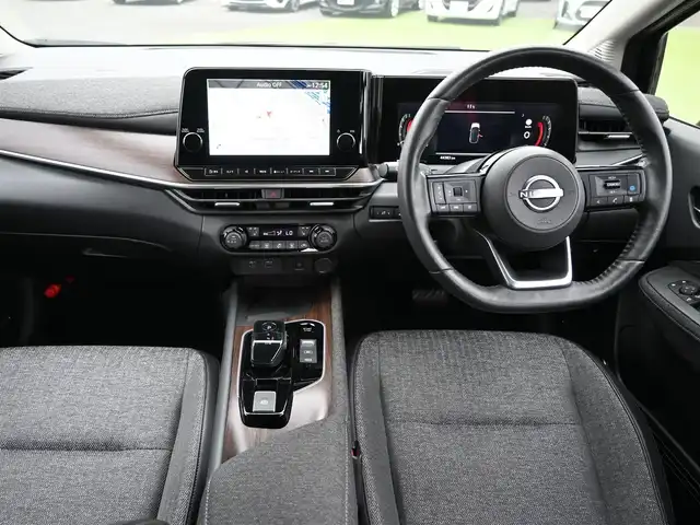 日産 オーラ G 千葉県 2021(令3)年 4.5万km 黒 エマージェンシーブレーキ/プロパイロット/インテリジェントクルーズコントロール/インテリジェントルームミラー/ハーフレザーシート/前席シートヒーター/BOSEサウンド/純正コネクトナビ/地デジTV/【Bluetooth接続】/アラウンドビューモニター/革巻きステアリング/ステアリングヒーター/ステアリングスイッチ/ETC（2.0）/LEDヘッドライト/フォグライト/ウインカーミラー/コーナーセンサー/純正17インチアルミホイル/サイド/カーテンエアバッグ/インテリジェントキー