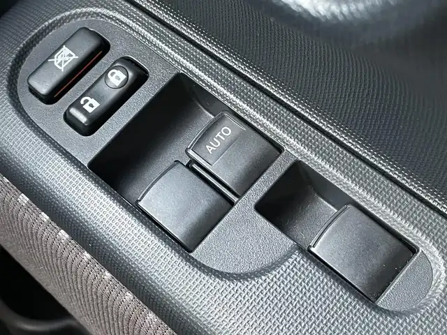 トヨタ スペイド Y 千葉県 2013(平25)年 7.3万km ホワイトパールクリスタルシャイン モデリスタエアロ(F/S/R)/純正SDナビ【NSCP-W62】/バックカメラ/左側パワースライドドア/キーレスキー/純正キセノンヘッドライト/フォグランプ/社外ドライブレコーダー/ETC/ドアバイザー/社外15インチアルミホイール/新車時保証書＆取扱説明書