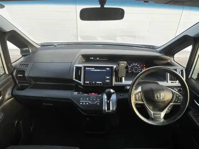 ホンダ ステップワゴン スパーダ Z 千葉県 2014(平26)年 7.6万km ホワイトオーキッドパール Gatherｓナビ/　・フルセグTV/CD/DVD/Blue Tooth/バックカメラ/両側パワスラドア/ビルトインETC/クルーズコントロール/純正フロアマット/純正16AW/パドルシフト/フォグライト/ドアバイザー/ウィンカーミラー/取説/保証書/スペアキー