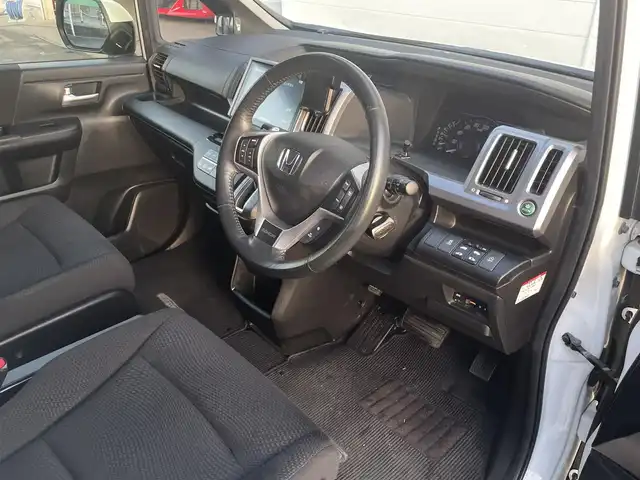 ホンダ ステップワゴン スパーダ Z 千葉県 2014(平26)年 7.6万km ホワイトオーキッドパール Gatherｓナビ/　・フルセグTV/CD/DVD/Blue Tooth/バックカメラ/両側パワスラドア/ビルトインETC/クルーズコントロール/純正フロアマット/純正16AW/パドルシフト/フォグライト/ドアバイザー/ウィンカーミラー/取説/保証書/スペアキー