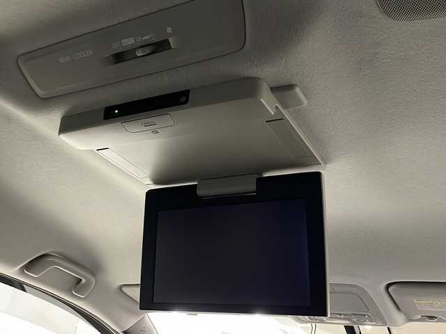 トヨタ エスクァイア Gi 新潟県 2015(平27)年 6.2万km スパークリングブラックパールクリスタルシャイン 4WD/純正9インチSDナビ(NSZT-Y64T)/CD/DVD/BT/フルセグテレビ/フロント/バックカメラ/ETC/フリップダウンモニター/ドライブレコーダー/クルーズコントロール/両側パワースライドドア/革シート/シートヒーター /ステアリングスイッチ/スマートキー/プッシュスタート/LEDヘッドライト/オートライト/オートハイビーム/フォグランプ/純正15インチアルミホイール