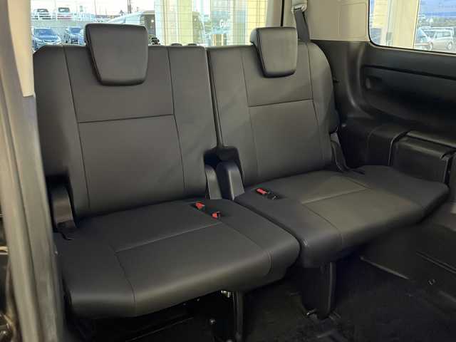 トヨタ エスクァイア Gi 新潟県 2015(平27)年 6.2万km スパークリングブラックパールクリスタルシャイン 4WD/純正9インチSDナビ(NSZT-Y64T)/CD/DVD/BT/フルセグテレビ/フロント/バックカメラ/ETC/フリップダウンモニター/ドライブレコーダー/クルーズコントロール/両側パワースライドドア/革シート/シートヒーター /ステアリングスイッチ/スマートキー/プッシュスタート/LEDヘッドライト/オートライト/オートハイビーム/フォグランプ/純正15インチアルミホイール