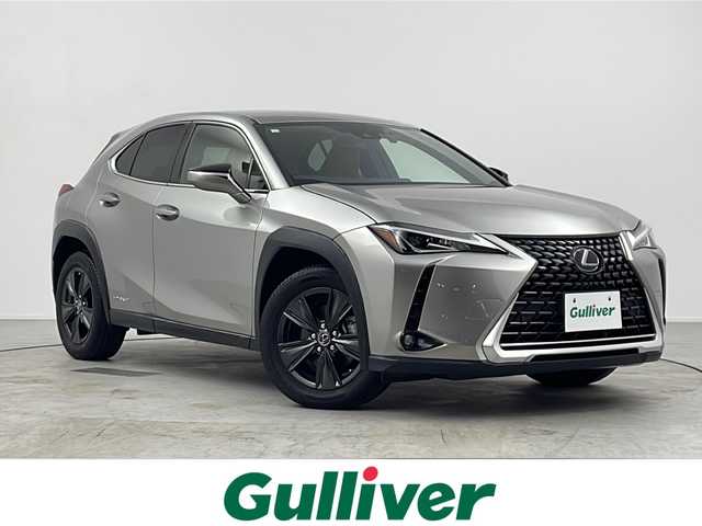 レクサス ＵＸ 250h バージョンC 愛知県 2020(令2)年 3.8万km ソニックチタニウム 純正メーカーナビ/AM/FM/CD/DVD/サウンドライブラリ/SD/USB/BT/Miracast/AUX/フルセグTV/バックカメラ/ビルトインETC/前列オートシートヒーター/オートステアリングヒーター/本革シート（茶革）/D/N席パワーシート/D席シートメモリー/レクサスセーフティシステム+/PCS/LTA/LDA/AHB/AHS/ACC/RSA/TMN/BSM/PKSA/パドルシフト/ステアリングスイッチ/本革巻きステアリング/電動格納ウィンカーミラー/USB充電ポート/type-C充電ポート/ブレーキオートホールド/17インチ純正アルミホイール/LEDオートヘッドライト/LEDフォグライト/パワーバックドア/純正フロアマット/ドライブレコーダー/スペアカードキー
