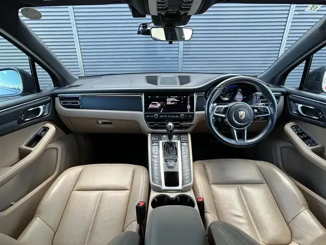 ポルシェ マカン 茨城県 2019(令1)年 5万km ヴァルカノグレーメタリック 後期型 /ワンオ-ナ- /360度カメラ /衝突軽減B /ACC /LKA /BSM /ベ-ジュ革シ-ト /シ-トヒ-タ- /パワーシート /パワーテールゲート /純正ナビ /BT/USB /ポルシェコネクト /LEDヘッドライト /純正18インチAW /ETC2.0 /前後ドラレコ /禁煙車