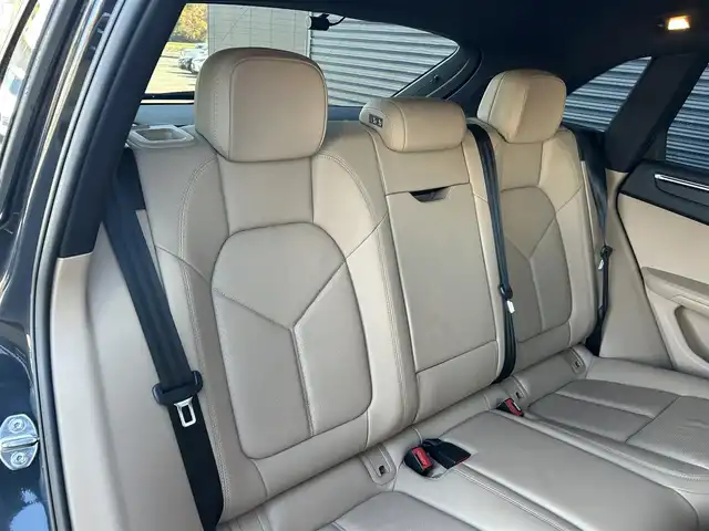 ポルシェ マカン 茨城県 2019(令1)年 5万km ヴァルカノグレーメタリック 後期型 /ワンオ-ナ- /360度カメラ /衝突軽減B /ACC /LKA /BSM /ベ-ジュ革シ-ト /シ-トヒ-タ- /パワーシート /パワーテールゲート /純正ナビ /BT/USB /ポルシェコネクト /LEDヘッドライト /純正18インチAW /ETC2.0 /前後ドラレコ /禁煙車