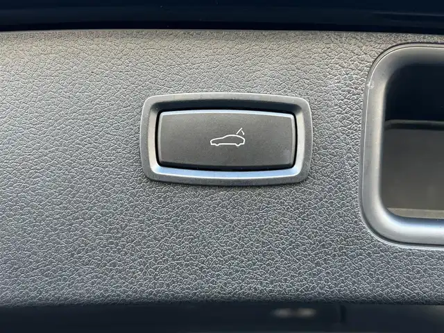 ポルシェ マカン 茨城県 2019(令1)年 5万km ヴァルカノグレーメタリック 後期型 /ワンオ-ナ- /360度カメラ /衝突軽減B /ACC /LKA /BSM /ベ-ジュ革シ-ト /シ-トヒ-タ- /パワーシート /パワーテールゲート /純正ナビ /BT/USB /ポルシェコネクト /LEDヘッドライト /純正18インチAW /ETC2.0 /前後ドラレコ /禁煙車