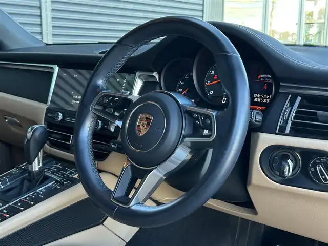 ポルシェ マカン 茨城県 2019(令1)年 5万km ヴァルカノグレーメタリック 後期型 /ワンオ-ナ- /360度カメラ /衝突軽減B /ACC /LKA /BSM /ベ-ジュ革シ-ト /シ-トヒ-タ- /パワーシート /パワーテールゲート /純正ナビ /BT/USB /ポルシェコネクト /LEDヘッドライト /純正18インチAW /ETC2.0 /前後ドラレコ /禁煙車