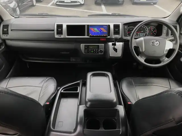 トヨタ ハイエース GL 鳥取県 2018(平30)年 7.6万km ホワイトパールクリスタルシャイン 社外ナビ/CD/BT/バックカメラ/ETC・ドライブレコーダー/トヨタセーフティセンス/レーンキープアシスト/片側パワースライドドア/クリアランスソナー/レザー調シートカバー/ＭＴモード付/ハロゲンヘットライト/フォグライト/オートマチックハイビーム/社外16インチアルミホイール/ＹＯＫＯＨＡＭＡタイヤ（ホワイトレター）/リモコンキー/フロアマット/サマータイヤ積込/（タイヤ溝6部山）