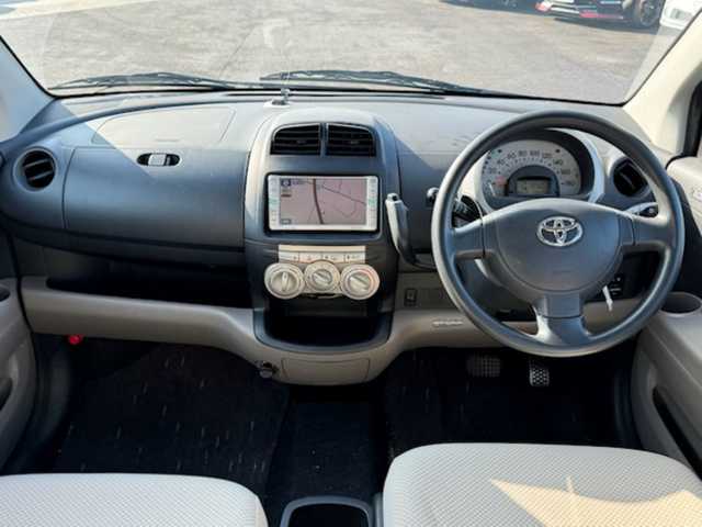 トヨタ パッソ X 香川県 2007(平19)年 10.7万km ブライトシルバーM 社外ナビ（CD/DVD）/ハロゲンヘッドライト/純正フロアマット/リモコンキー