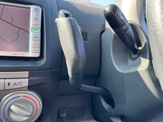 トヨタ パッソ X 香川県 2007(平19)年 10.7万km ブライトシルバーM 社外ナビ（CD/DVD）/ハロゲンヘッドライト/純正フロアマット/リモコンキー