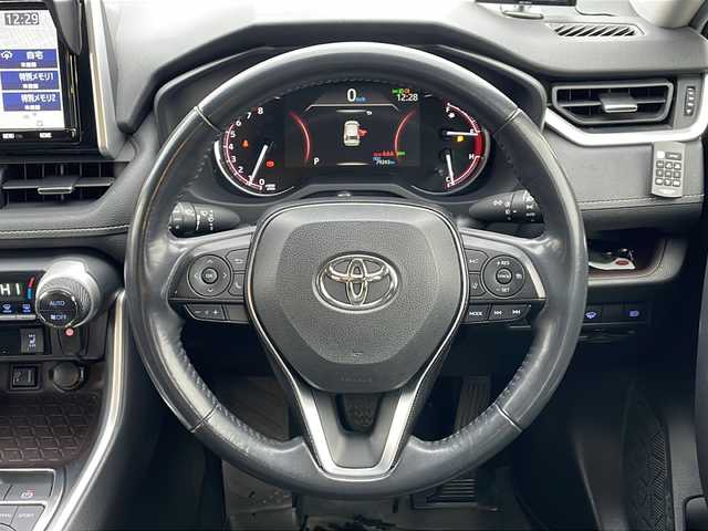 トヨタ ＲＡＶ４ G Zパッケージ 道東・釧路十勝 2019(令1)年 8万km ホワイトパールクリスタルシャイン 4WD/寒冷地仕様/9インチ純正メモリナビ　NSZT-Y68T/　(AM/FM/CD/BT/HDMI)/フルセグTV/バックカメラ/レザーシート/ハンズフリーパワーバックドア/前席シートヒーター/運転席パワーシート/ハンドルヒーター/ETC/純正AW夏タイヤセット　235/55R19/前後ドライブレコーダー/社外レーダー/プリクラッシュセーフティ/レーンキープアシスト/オートハイビーム/レーダークルーズコントロール/前後コーナーセンサー/LEDヘッドライト/オートライト/リアフォグ/ステアリングスイッチ/電子パーキング/革巻きステアリング