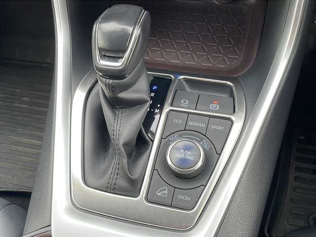 トヨタ ＲＡＶ４ G Zパッケージ 道東・釧路十勝 2019(令1)年 8万km ホワイトパールクリスタルシャイン 4WD/寒冷地仕様/9インチ純正メモリナビ　NSZT-Y68T/　(AM/FM/CD/BT/HDMI)/フルセグTV/バックカメラ/レザーシート/ハンズフリーパワーバックドア/前席シートヒーター/運転席パワーシート/ハンドルヒーター/ETC/純正AW夏タイヤセット　235/55R19/前後ドライブレコーダー/社外レーダー/プリクラッシュセーフティ/レーンキープアシスト/オートハイビーム/レーダークルーズコントロール/前後コーナーセンサー/LEDヘッドライト/オートライト/リアフォグ/ステアリングスイッチ/電子パーキング/革巻きステアリング