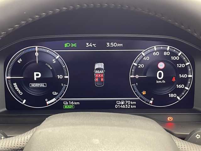 三菱 アウトランダー ＰＨＥＶ P 千葉県 2022(令4)年 1.5万km アメジストブラック ワンオーナー/サンルーフ/メーカー純正メモリナビ/フルセグTV/USB/Bluetooth/Android auto/Apple CarPlay/全周囲カメラ/ヘッドアップディスプレイ/BOSEサウンドシステム/デジタルインナーミラー/ビルトインETC2.0/アクティブクルーズコントロール/前席シートヒーター/セカンドシートヒーター/ハンドルヒーター/パドルシフト/前席シートランバー/パワーバックドア/ルーフレール/社外前後ド/衝突軽減ブレーキ/ロードサインアシスト/後側方車両検知/LEDヘッドライト/LEDフォグライト/スマートキー/ロールサンシェード