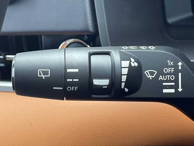 三菱 アウトランダー ＰＨＥＶ P 千葉県 2022(令4)年 1.5万km アメジストブラック ワンオーナー/サンルーフ/メーカー純正メモリナビ/フルセグTV/USB/Bluetooth/Android auto/Apple CarPlay/全周囲カメラ/ヘッドアップディスプレイ/BOSEサウンドシステム/デジタルインナーミラー/ビルトインETC2.0/アクティブクルーズコントロール/前席シートヒーター/セカンドシートヒーター/ハンドルヒーター/パドルシフト/前席シートランバー/パワーバックドア/ルーフレール/社外前後ド/衝突軽減ブレーキ/ロードサインアシスト/後側方車両検知/LEDヘッドライト/LEDフォグライト/スマートキー/ロールサンシェード