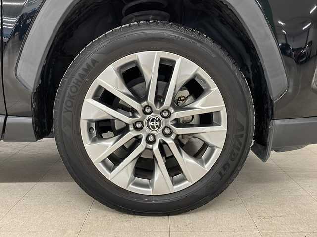 トヨタ ＲＡＶ４ G Zパッケージ 熊本県 2019(令1)年 2.5万km アティチュードブラックマイカ 純正SDナビ(CD/DVD/BT/フルセグ)/[NSZT-Y68T]/バックカメラ/前後ドライブレコーダー/ETC/デジタルインナーミラー/ブラインドスポットモニター/パワーバックドア/衝突軽減/レーダークルーズコントロール/レーンキープアシスト/横滑り防止装置/前後コーナーセンサー/オートハイビーム/運転席パワーシート(メモリ機能)/前席シートヒーター/オートライト/LEDヘッドライト/フォグランプ/ステアリングヒーター/ステアリングスイッチ/純正フロアマット/純正19インチアルミホイール/電動パーキングブレーキ/スペアキー1本