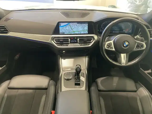 ＢＭＷ ＢＭＷ ３２０ｄ xDrive Mスポーツ EDジョイ+ 熊本県 2021(令3)年 5.9万km アルピンホワイトⅢ ・スマートキー/・プッシュスタート/・インテリジェントセーフティ/・レーンキープアシスト/・ブラインドスポットモニター/・レーンチェンジアシスト/・PDC自動起動/・アクティブPDC緊急ブレーキ/・パーキングアシスト/・オートハイビーム/・クルーズコントロール(追従式)/・ハーフレザーシート/・前席パワーシート/・純正HDDナビ/　【Bluetooth・USB・AppleCarPlay】/・全方位カメラ/・ETC/・ドライブレコーダー(前後録画)/・ワイヤレス充電/・LEDヘッドランプ/・純正マット