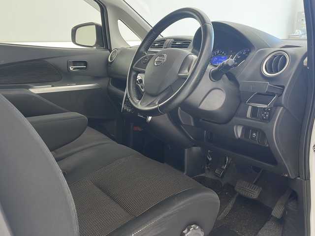 日産 デイズ ハイウェイスターG 沖縄県 2014(平26)年 4.5万km ホワイトパール 純正カーオーディオ/(Bluetooth/CD/AUX)/アラウンドビューモニター/自動防眩インナーミラー　/ETC/アイドリングストップ/HIDヘッドライト/オートライト/純正15インチAW/純正フロアマット/プッシュスタート/スマートキ―