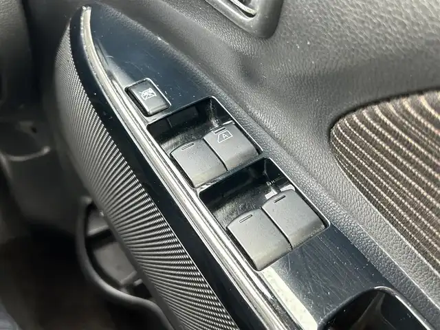 三菱 ｅＫカスタム T　セーフティPKG 群馬県 2016(平28)年 10.5万km クールシルバーM/アメジストブラック (株)IDOMが運営する【じしゃロン伊勢崎店】の自社ローン専用車両になりますこちらは現金またはオートローンご利用時の価格です。自社ローンご希望の方は別途その旨お申付け下さい/純正ナビ/   フルセグTV/Bluetooth/衝突軽減/全方位モニター/アイドリングストップ/純正アルミホイール１５インチ/純正フロアマット/プッシュスタート/スマートキー/ＥＴＣ/ターボ付き