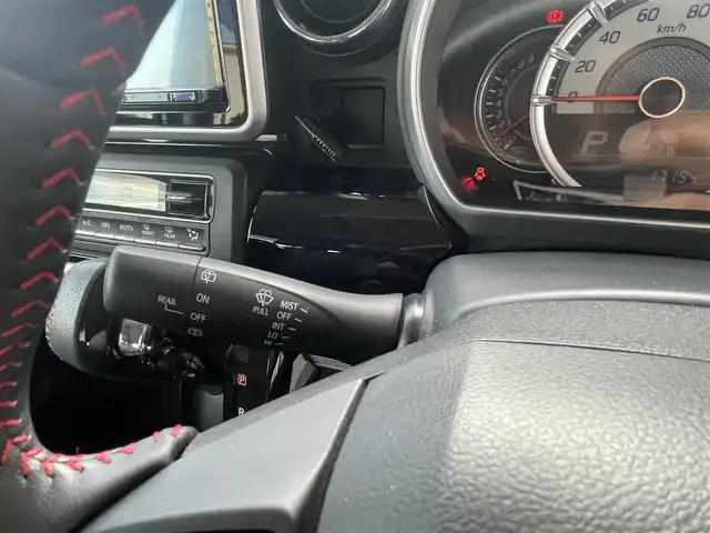 スズキ スペーシア カスタム HYBRID XS 愛知県 2019(令1)年 1.8万km ブルーイッシュブラックパール3 AIS検査実施4.5点　/KENWOOD8インチSDナビ　/フルセグ　/ビルトインETC /セーフティサポート　/前後誤発進抑制機能/プライバシーガラス　/UVカットガラス　　/ハイビームアシスト　/リアパーキングセンサー　/両側パワースライドドア　/スマートキー　/LEDヘッドランプ　/革巻ステアリング　/ハーフレザー　/シートヒーター　/パーソナルテーブル　/スペアキー　
