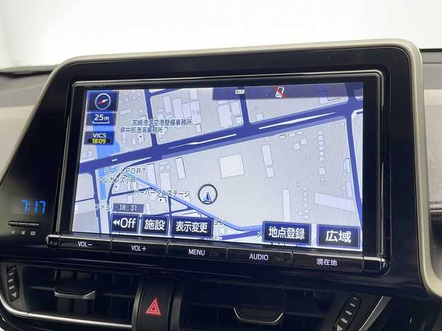 トヨタ Ｃ－ＨＲ G 宮崎県 2017(平29)年 6.5万km メタルストリームM 禁煙車/トヨタセーフティセンス/純正9型ナビTV/（NSZT-Y66T/CD/DVD/Bluetooth/フルセグTV)/純正バックカメラ/純正モデリスタエアロ/純正ビルトインETC/純正フォグ/純正18インチアルミ/純正ラバーマット/プリクラッシュセーフティ/アダプティブクルーズコントロール/レーンディパーチャーアラート/ブラインドスポットモニター/クリアランスソナー/デュアルオートエアコン（ナノイー）/電子パーキング/オートホールド/ハーフレザーシート/前席シートヒーター/本革巻ハンドル/スマートキー/プッシュエンジンスタート/新車時保証書/取扱い説明書